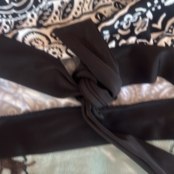 Women’s swim top size 18 w tankini top only - Picture 3 of 4